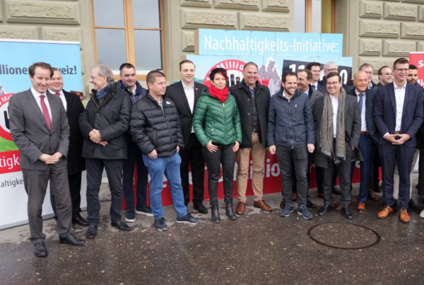 Einreichung Initiative «Keine 10-Millionen Schweiz»