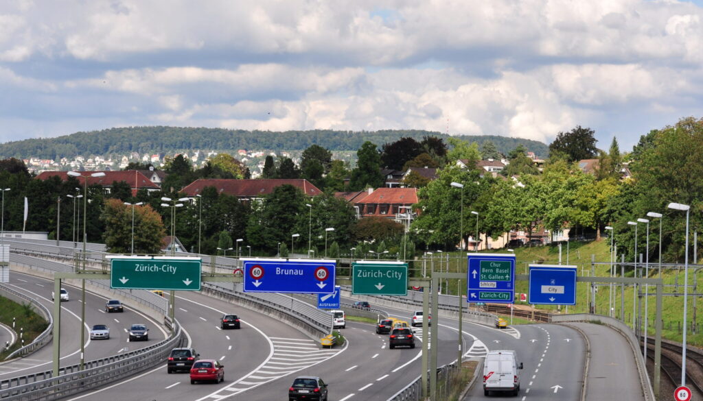 A3_-_Käferberg_-_Zürich-Wollishofen-Brunau_2010-09-10_15-51-52